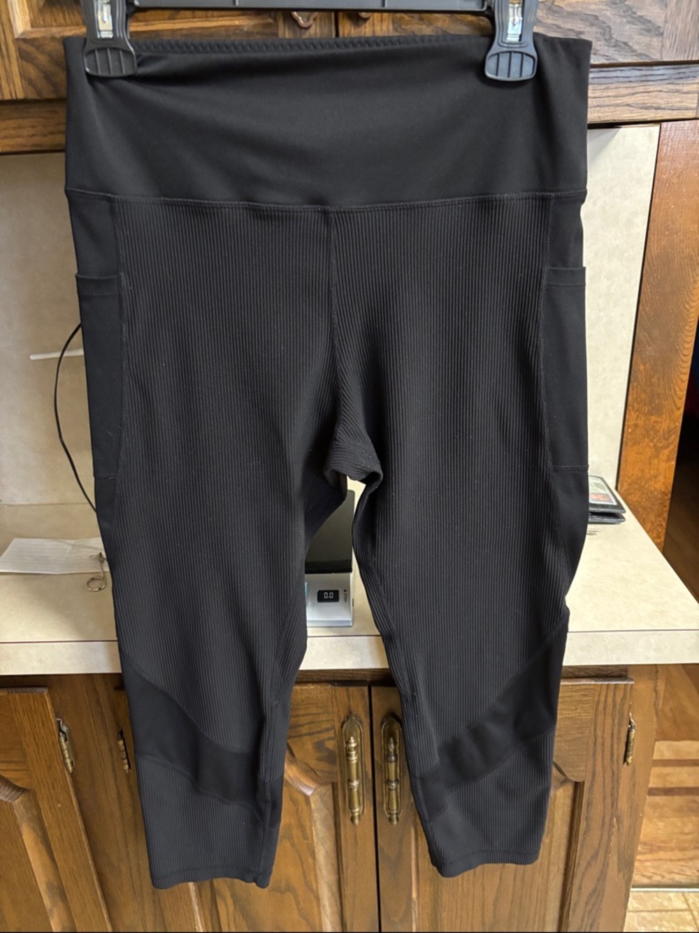 OUYISHANG Women's Leggings Yoga Pants with Pockets Black Size Large